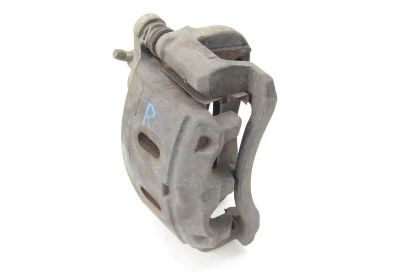 2017-2021 Nissan Titan 5.6L 4x4 Passenger Right Front Caliper Assembly