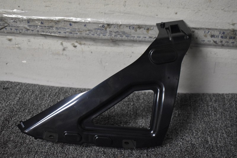 2016-2019 BMW 750I FRONT BUMPER LEFT SIDE BRACKET MOUNT FACTORY OEM