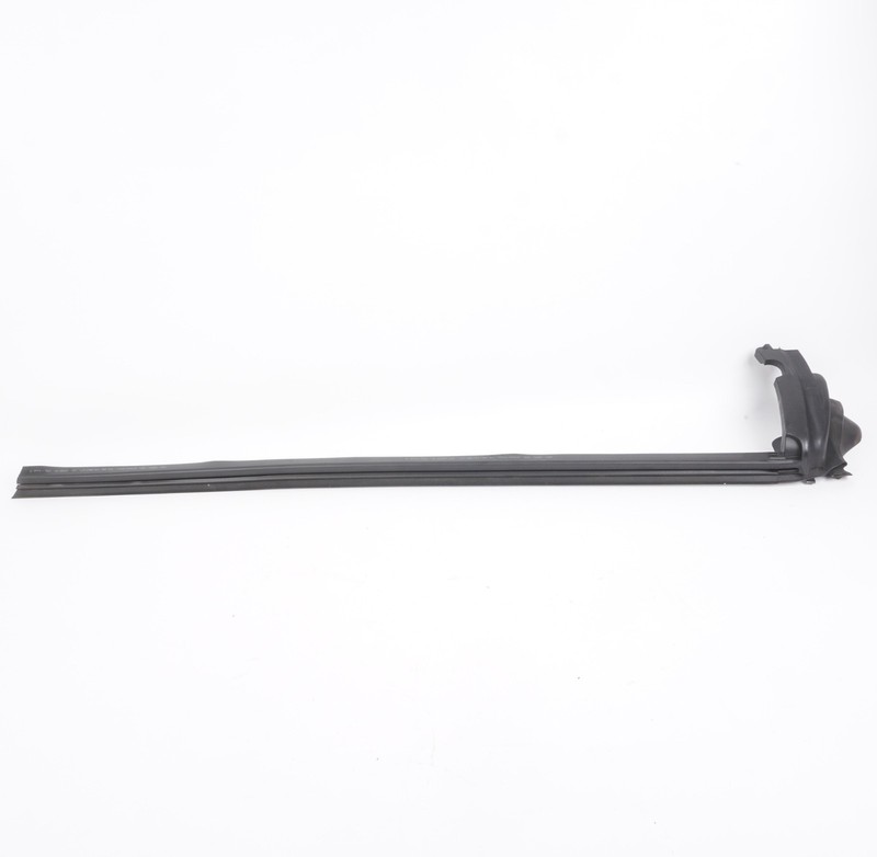 2016 - 2019 Buick Cascada Front Left Door Seal OEM