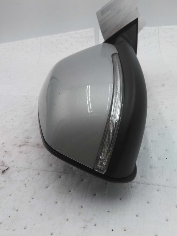 Used Right Door Mirror fits: 2017 Bmw X1 Power folding w/o high gloss finish fro