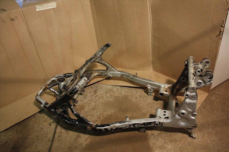 1984 YAMAHA FJ 1 MAIN CHASSIS FRAME 1100 84