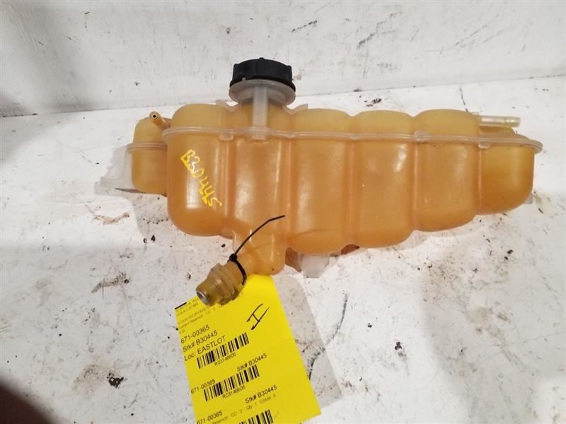 Coolant Reservoir Fits 15-20 FORD F150 PICKUP 3146606