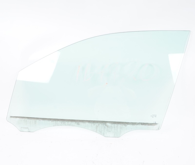 2011-2018 PORSCHE CAYENNE - FRONT LEFT - DOOR Window Glass 95854251101