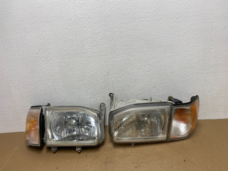 1999-2004 Nissan Pathfinder Left+Right Side Set Halogen Headlights AC5655 DW