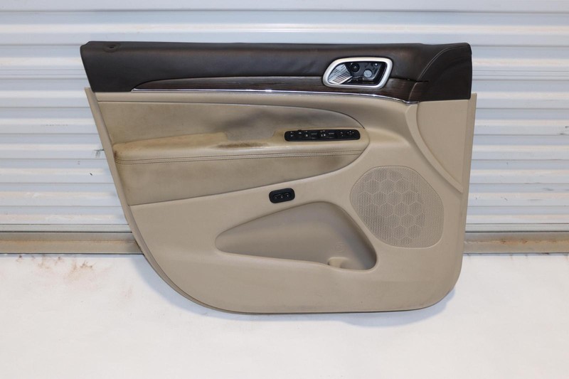 2018-2021 JEEP GRAND CHEROKEE FRONT LEFT DRIVER SIDE DOOR PANEL TRIM COVER OEM