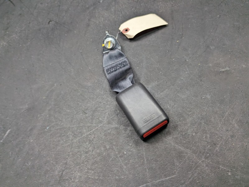 Rear Center Seat Belt Buckle 2019 Infiniti QX50 2020 2021 2022 2023 2024