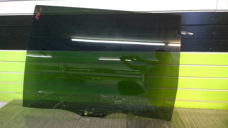 00 MAZDA MPV LX DRIVER LEFT REAR WINDOW DOOR GLASS OEM 1258-17