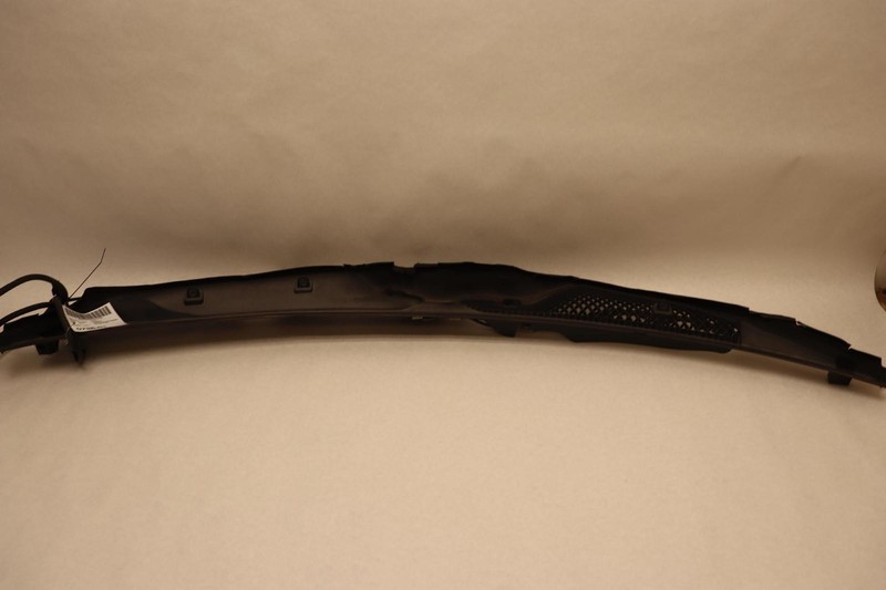 2010-2016 MERCEDES E-CLASS E350 W212 SEDAN WINDSHIELD WIPER COWL VENT COVER OEM