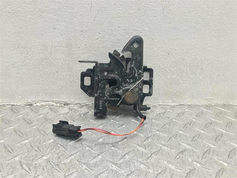 2004-2007 GMC SIERRA HYBRID 1500 HOOD LATCH LOCK OEM 15123688