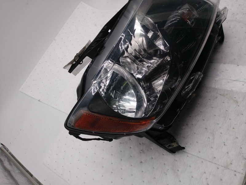 2016 Jeep Compass Right Headlight Assembly Black OEM Used SCUFFS 119K Miles