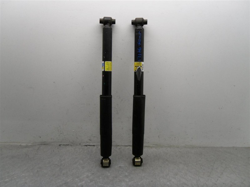 2005 CHEVROLET TRAILBLAZER REAR SHOCK ABSORBERS PAIR SET OF 2 OEM 526.GM8G05