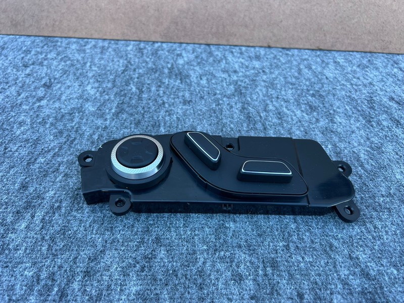 GENESIS GV70 2022-2026 OEM FRONT RIGHT PASSENGER SEAT ADJUSTMENT CONTROL SWITCH