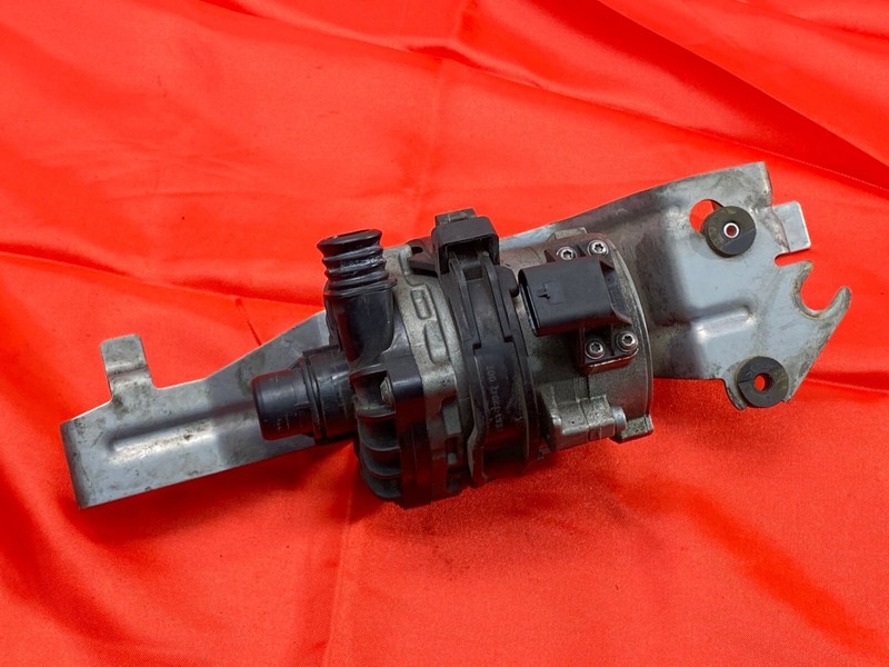 12-18 BMW F06 F10 F12 M5 M6 S63 Auxiliary Additional Coolant Water Pump OEM✅