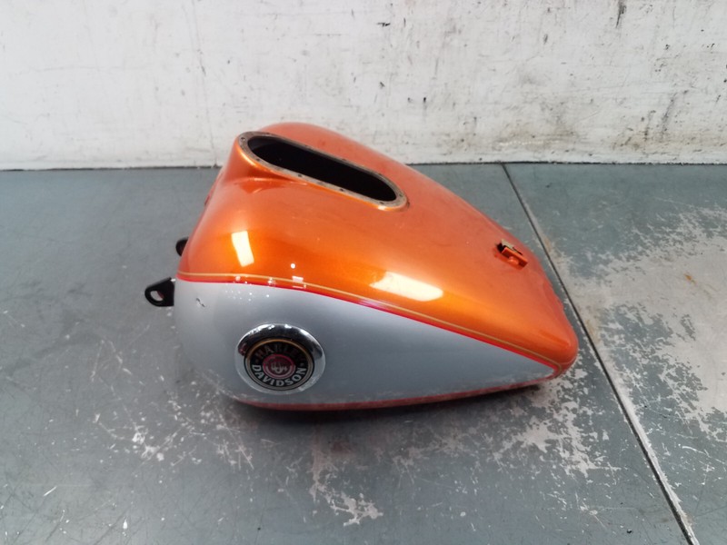 1999 Harley Touring Ultra ClassicGasTank / Emblems - * #7042 VV4