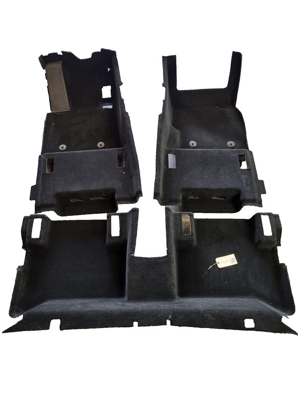 Used Oem Alfa Romeo Left & Right Front & Rear Floor Carpet for 2018-2024 Stelvio