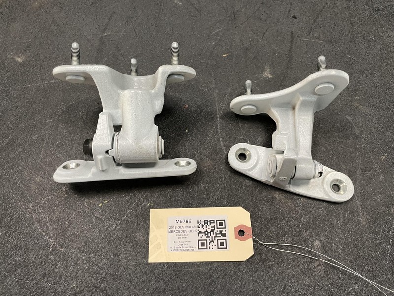 2PC Front Right Door Upper & Lower Hinge 2018 Mercedes GLS 550 1667200237 17 19