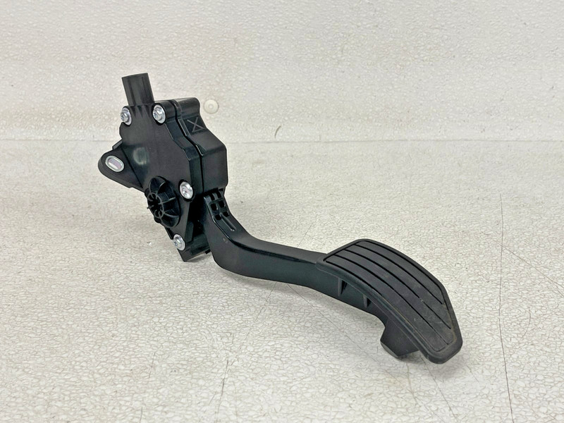 ⭐2018-2024 SUBARU CROSSTREK GAS ACCELERATOR PEDAL THROTTLE SENSOR OEM LOT2688