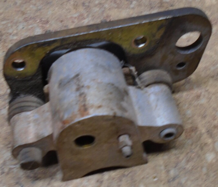 2002 Polaris Magnum 325 4X4 ATV Right Front Disk Brake Caliper 2001 2000