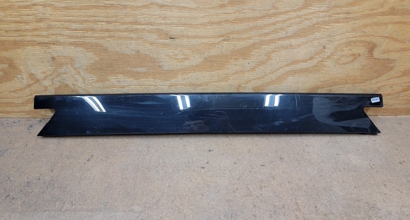 2017 2018 2019 2020 HONDA CIVIC EX-L EX SportRear Bumper Center Garnish OEM *