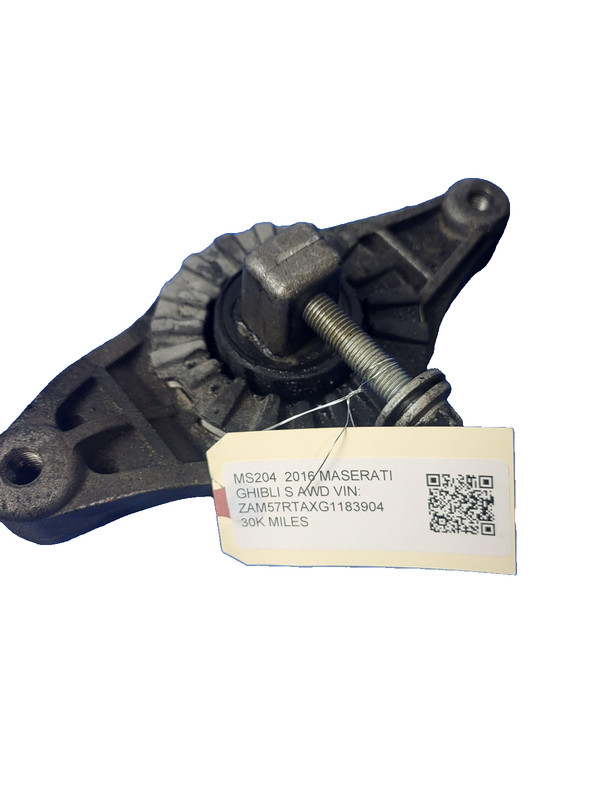 Used Oem Maserati Front Driver Engine Mount Bracket for 2014-21 Ghibli 3.0L AWD