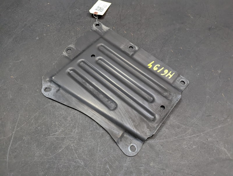 Front Left Floor Lower Left Shield Plate 2015 Honda Odyssey 74128-TK8-A00 14-17