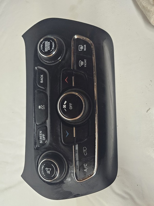 Jeep Cherokee climate control 14 to 17 hvac ac heater panel assy OEM