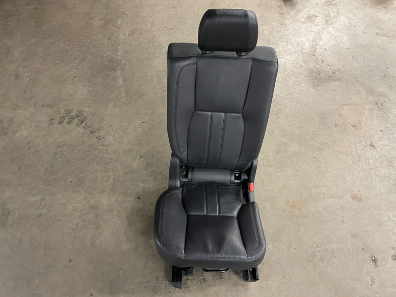 15-19 Land Rover Discovery Sport Rear Right Passenger Seat Black 1381 OEM