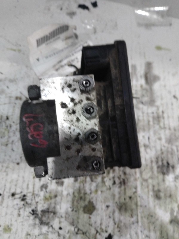 2017 Lincoln Continental ABS Pump & Motor Assembly OEM 624614 53K Mileage