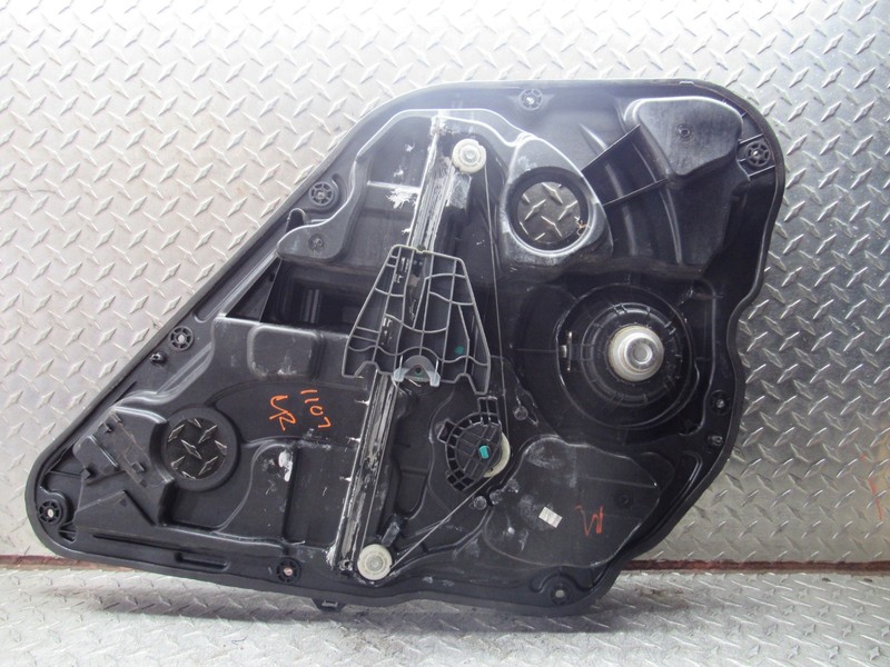 11-14 HYUNDAI SONATA LEFT REAR DRIVER WINDOW REGULATOR VIN B/ VIN C (8TH DIGIT)