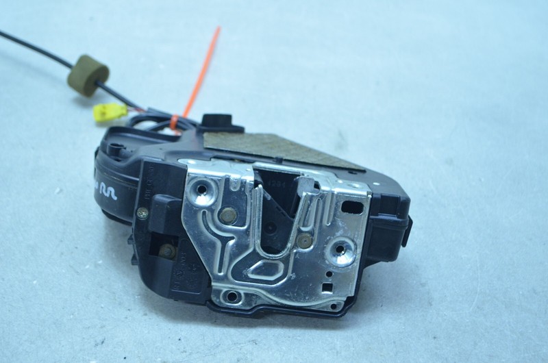 03-09 MERCEDES-BENZ W211 E500 REAR RIGHT PASSENGER SIDE DOOR LOCK LATCH OEM