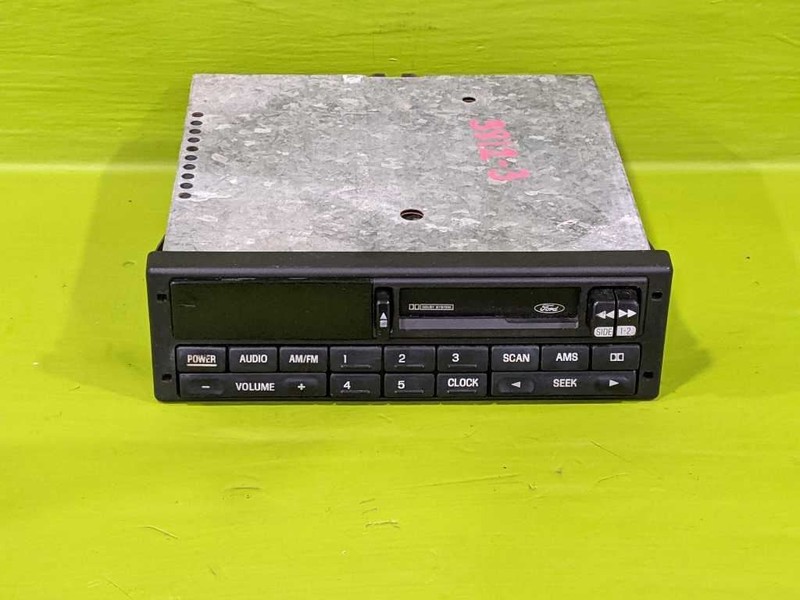 00 CONTOUR MYSTIQUE FACTORY RADIO AM FM CASSETTE OEM 3812-3