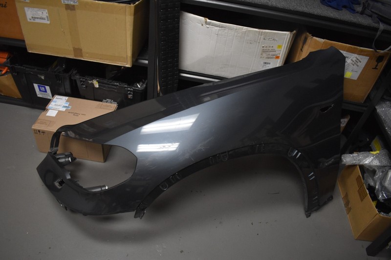 2011-2013 BMW X5 FENDER LEFT SIDE FACTORY OEM