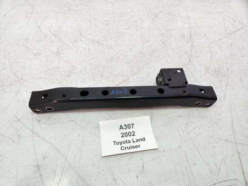 ✅98-02 OEM Toyota Land Cruiser J100 Front Frame Differential Crossmember Support