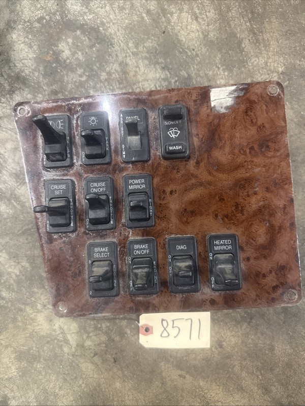 2006 International 9200 Dash Switch Panel 436217, A-6780