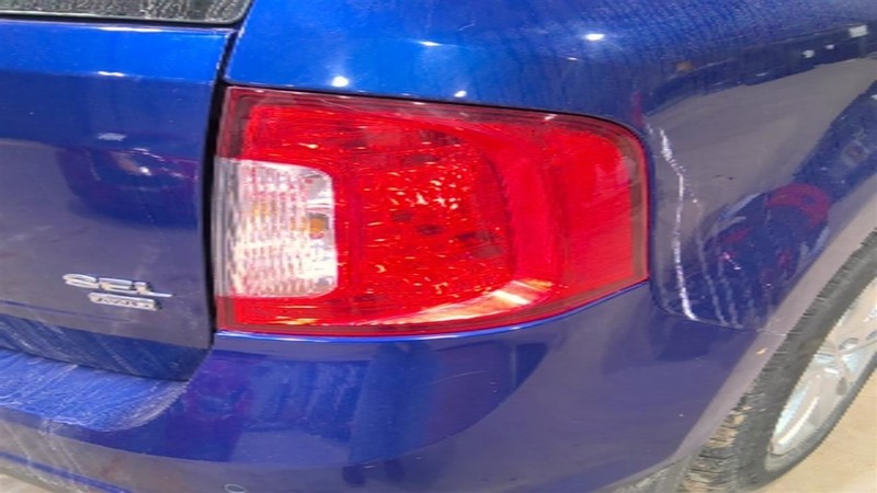 Passenger Right Tail Light Clear Red Lens Fits 11-14 EDGE 3424685