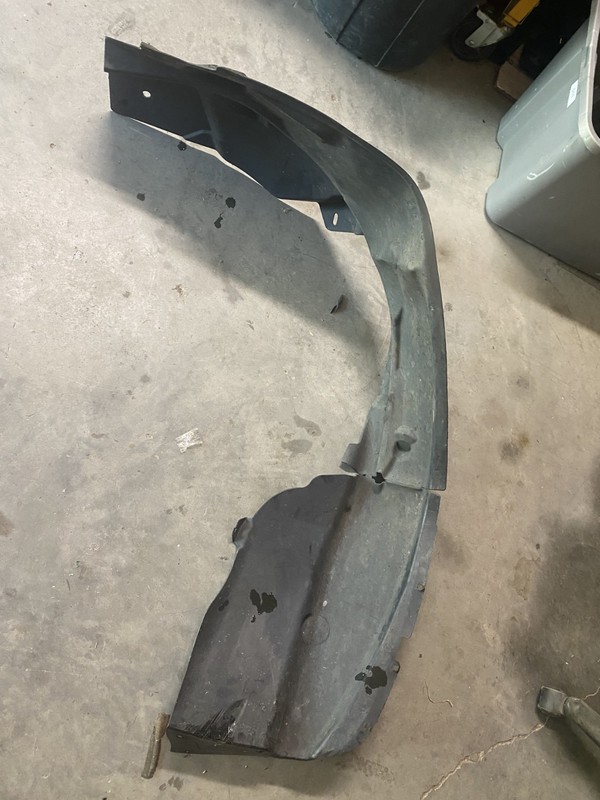 2014 Jeep Patriot Sport 2.4 4x4 Right Front Fender Liner OEM