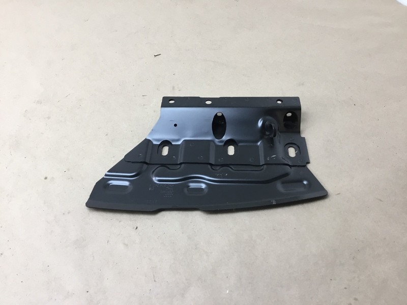 Audi A8 A8L D5 2019 Floor Pan Reinforcement Bracket Mount Support 19-23 :O