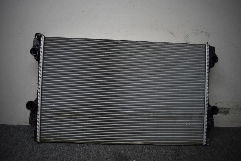 2010-2016 PORSCHE PANAMERA 4S RADIATOR FACTORY OEM