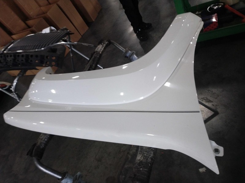 2005 GMC Canyon Front Right Fender White Good Condition No Rust 371560