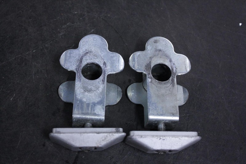 1994 SUZUKI RF 600 R REAR SWINGARM CHAIN TENSIONERS ADJUSTERS BACK RF600 94