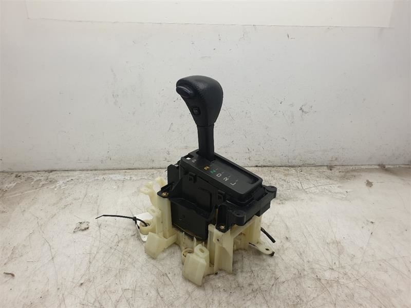99 00 01 LEXUS ES300 FWD AUTOMATIC TRANSMISSION SHIFTER ASSEMBLY