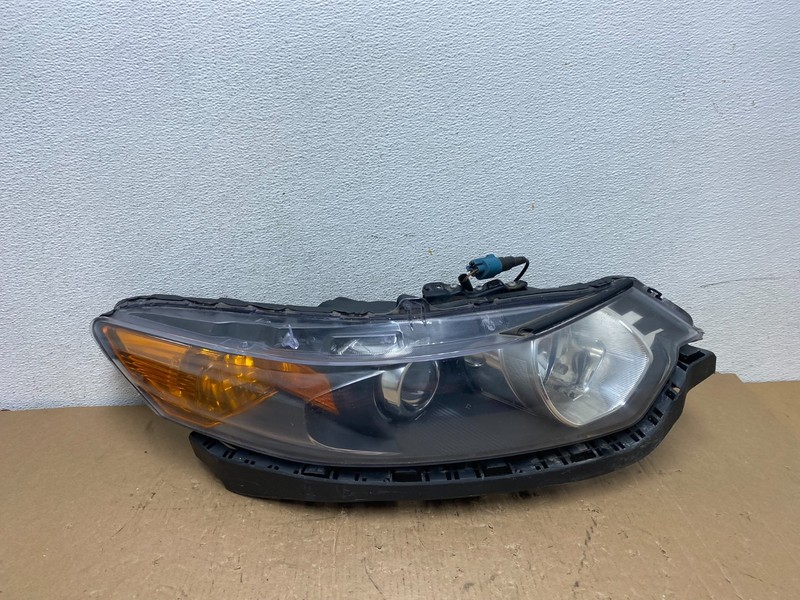 2009-2014 Acura TSX Right Passenger RH Xenon HID Headlight AD8092 DW