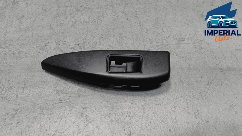 2015-2020 TOYOTA SIENNA REAR DRIVER SIDE DOOR WINDOW SWITCH BEZEL TRIM COVER OEM
