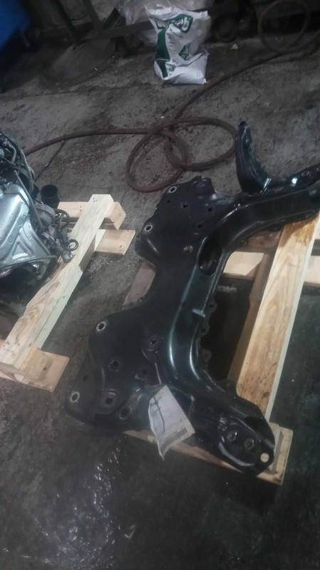 2015 Jeep Renegade Frame Crossmember OEM Red 68265148AA 74K Miles