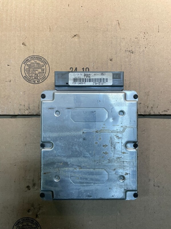 1997 Ford Van E150 E250 Engine Control Module Unit ECU ECM v6706 DG