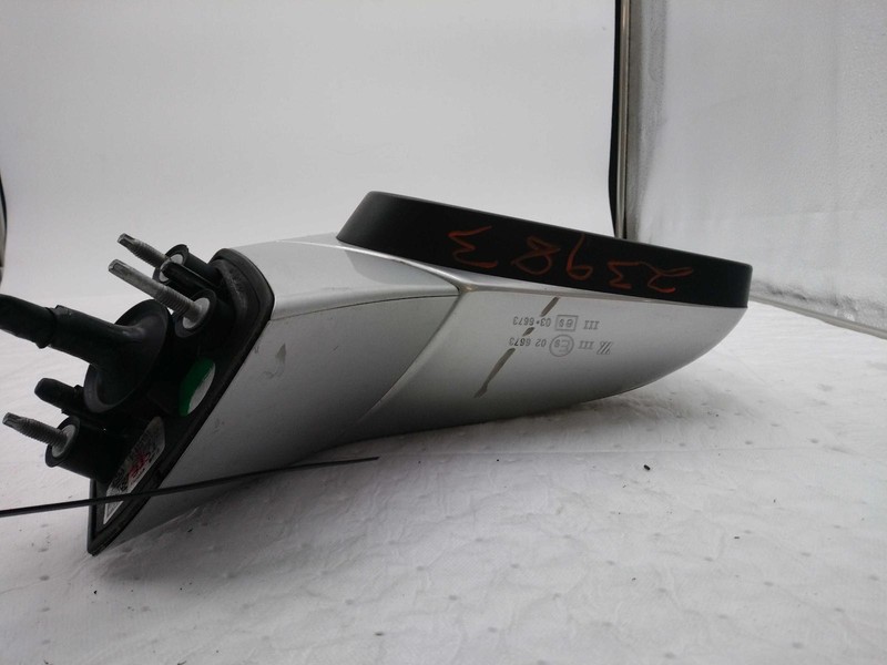 2016 Buick Encore Right Door Mirror Silver OEM Used 131911 56000 Miles