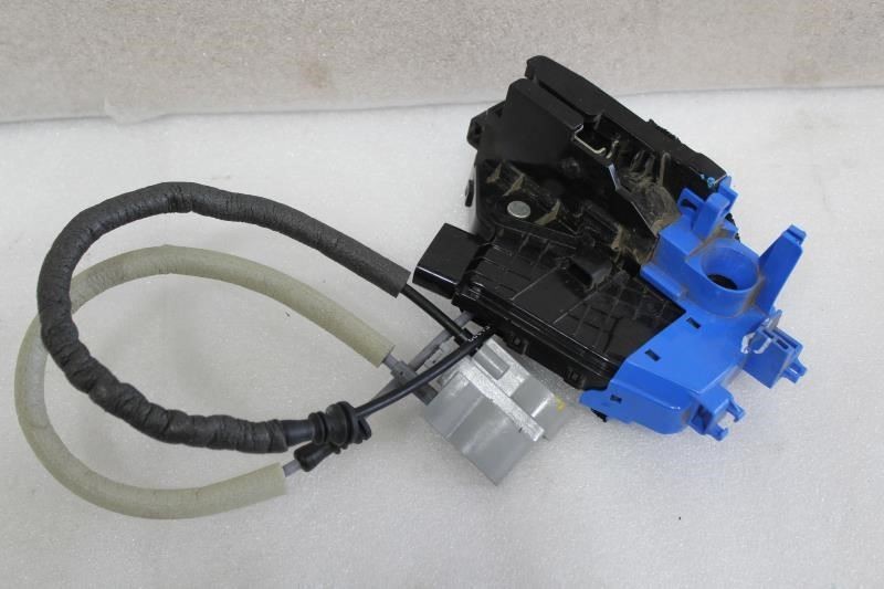 2017 2018 2019 2020 HYUNDAI ELANTRA RIGHT FRONT DOOR LATCH LOCK ACTUATOR SEDAN