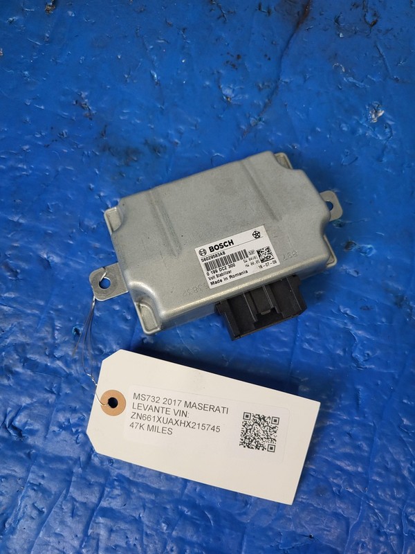 Used Oem Maserati Power Inverter Control Module 56029583AB for Levante 2017