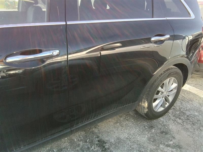 Driver Rear Side Door Thru 06/03/18 Fits 16-19 SORENTO 3281208