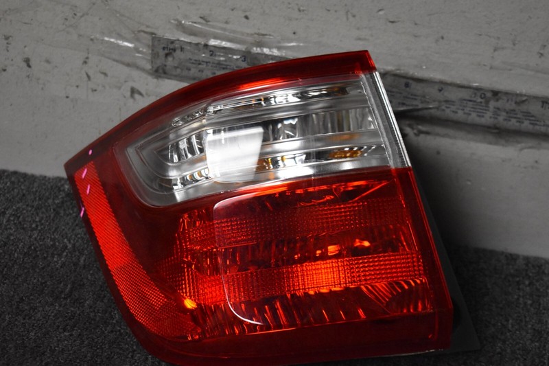 2011-2013 HONDA ODYSSEY LEFT SIDE TAIL LIGHT FACTORY OEM